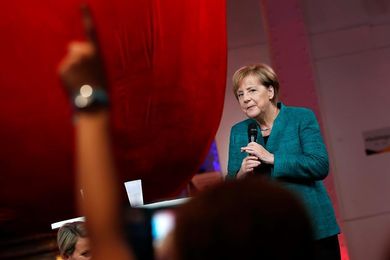 Los conservadores de Merkel lideran sondeos, los ultraderechistas aspiran a ser terceros Los conservadores de Merkel lideran sondeos, los ultraderechistas aspiran a ser terceros