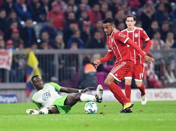 El Bayern juega con fuego ante el Wolfsburgo y se quema (2-2) El Bayern juega con fuego ante el Wolfsburgo y se quema (2-2)