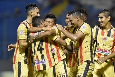 Real España y Motagua buscan consolidar su liderato en el Apertura hondureño Real España y Motagua buscan consolidar su liderato en el Apertura hondureño