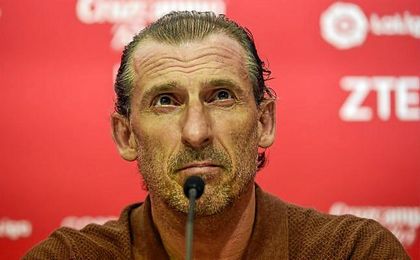 Óscar Arias, en una rueda de prensa de este verano. Óscar Arias, en una rueda de prensa de este verano.
