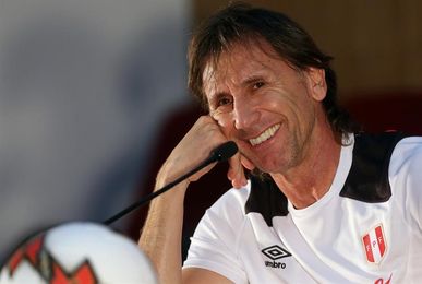 Perú ratifica la continuidad de Gareca si la selección clasifica a Rusia 2018 Perú ratifica la continuidad de Gareca si la selección clasifica a Rusia 2018