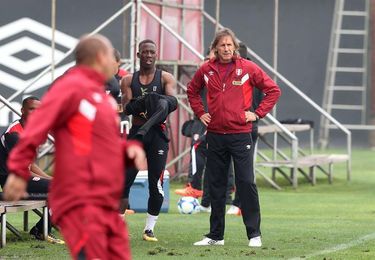 Perú se prepara con toda su artillería para el decisivo partido con Colombia Perú se prepara con toda su artillería para el decisivo partido con Colombia