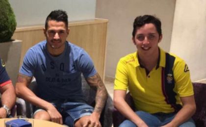 Francisco Nicolás y Vitolo celebran el fichaje del exnervionense por Las Palmas. Francisco Nicolás y Vitolo celebran el fichaje del exnervionense por Las Palmas.