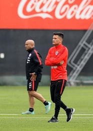 Charles Aránguiz será titular en el decisivo partido contra Brasil Charles Aránguiz será titular en el decisivo partido contra Brasil