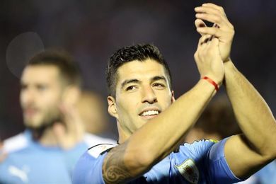 Luis Suárez celebra diez años de su primer gol con la selección de Uruguay Luis Suárez celebra diez años de su primer gol con la selección de Uruguay