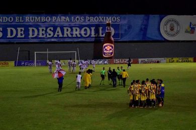 Juticalpa vence a Marathón y posponen dos juegos del torneo Apertura de fútbol en Honduras Juticalpa vence a Marathón y posponen dos juegos del torneo Apertura de fútbol en Honduras