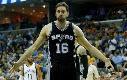 97-94. Oladipo deja a los Spurs con la segunda derrota consecutiva; Gasol, 17 puntos 97-94. Oladipo deja a los Spurs con la segunda derrota consecutiva; Gasol, 17 puntos