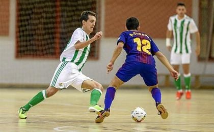Los béticos no pudieron rematar la victoria, después de ir en dos ocasiones por delante. Los béticos no pudieron rematar la victoria, después de ir en dos ocasiones por delante.