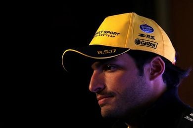 Carlos Sainz: "Los rumores de Red Bull no me interesan" Carlos Sainz: "Los rumores de Red Bull no me interesan"