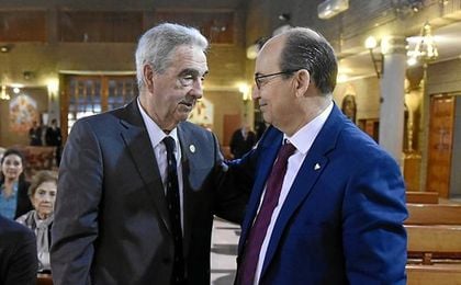 José Castro, apoyando a Marcelo Campanal en un duro momento. José Castro, apoyando a Marcelo Campanal en un duro momento.