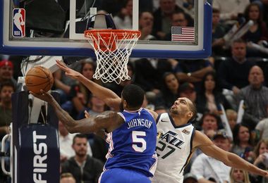 Los nuevos Sixers muestran su poder con la quinta victoria consecutiva Los nuevos Sixers muestran su poder con la quinta victoria consecutiva