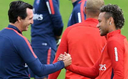 Neymar desmiente problemas con Emery y dice "estar feliz y motivado" en París Neymar desmiente problemas con Emery y dice "estar feliz y motivado" en París