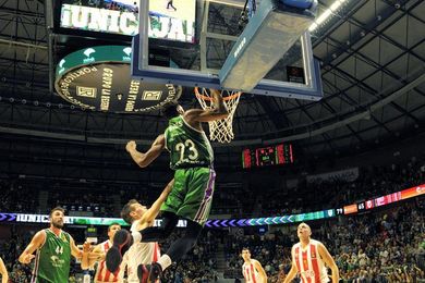 79-65. Unicaja vuelve ganar como local tras superar ampliamente Estrella Roja 79-65. Unicaja vuelve ganar como local tras superar ampliamente Estrella Roja