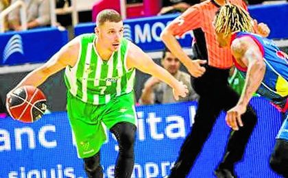 El verdiblanco McGrath, en un lance del partido ante el Andorra. El verdiblanco McGrath, en un lance del partido ante el Andorra.
