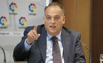 Tebas: "La temporada que viene habrá VAR en La Liga" Tebas: "La temporada que viene habrá VAR en La Liga"