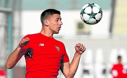 Lenglet: "Pizarro y Nzonzi nos dan estabilidad" Lenglet: "Pizarro y Nzonzi nos dan estabilidad"
