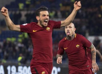 El Roma gana el derbi ante el Lazio y llega lanzado al duelo con el Atlético El Roma gana el derbi ante el Lazio y llega lanzado al duelo con el Atlético