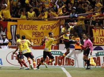 Herediano termina invicto la fase regular del fútbol en Costa Rica y Pérez Zeledón avanza al cuadrangular final Herediano termina invicto la fase regular del fútbol en Costa Rica y Pérez Zeledón avanza al cuadrangular final