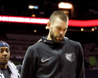 Marc Gasol se molesta con Fizdale por dejarlo en el banquillo Marc Gasol se molesta con Fizdale por dejarlo en el banquillo