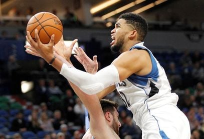 Towns vuelve a brillar con otro doble-doble y llega a los 18 esta temporada Towns vuelve a brillar con otro doble-doble y llega a los 18 esta temporada