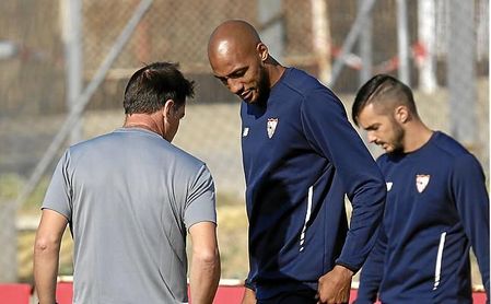 Nzonzi sigue fuera por un asunto "técnico", según Marcucci. Nzonzi sigue fuera por un asunto "técnico", según Marcucci.