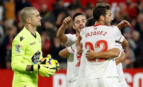 2-0. El Sevilla aprieta para meterse en puestos ´Champions´ 2-0. El Sevilla aprieta para meterse en puestos ´Champions´