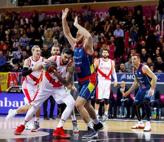 94-97. El Baskonia se lleva la victoria de Andorra en un duelo de infarto 94-97. El Baskonia se lleva la victoria de Andorra en un duelo de infarto