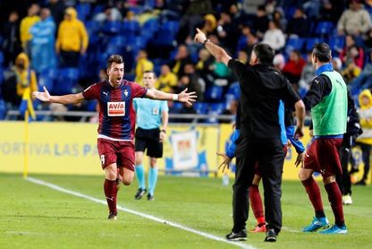 1-2. El Eibar remonta en la segunda parte y reactiva la ´alerta amarilla´ 1-2. El Eibar remonta en la segunda parte y reactiva la ´alerta amarilla´