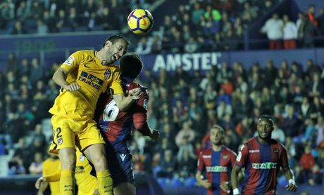 Chema se incorpora al trabajo del Levante en la vuelta a los entrenamientos Chema se incorpora al trabajo del Levante en la vuelta a los entrenamientos