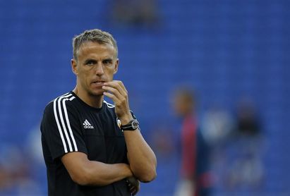 Phil Neville se postula como nuevo seleccionador femenino de Inglaterra Phil Neville se postula como nuevo seleccionador femenino de Inglaterra