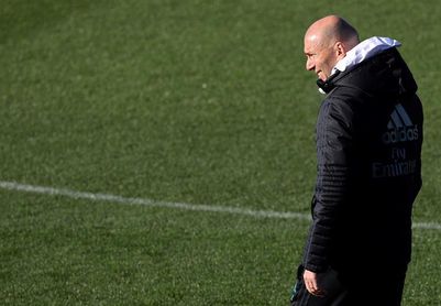 El Real Madrid, obligado a modificar su mala línea en el Bernabéu El Real Madrid, obligado a modificar su mala línea en el Bernabéu