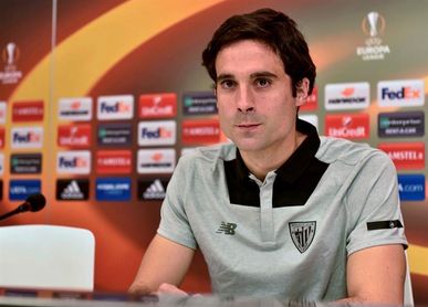 Xabi Etxeita amplía su contrato con el Athletic hasta 2019 Xabi Etxeita amplía su contrato con el Athletic hasta 2019