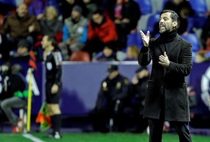 Quique S. Flores: "Soy el entrenador del Espanyol y lo seré" Quique S. Flores: "Soy el entrenador del Espanyol y lo seré"