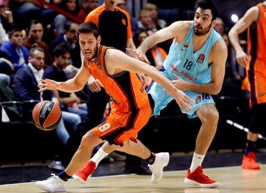 El Valencia busca un nuevo triunfo en Kaunas para alargar su sueño y seguir creciendo El Valencia busca un nuevo triunfo en Kaunas para alargar su sueño y seguir creciendo
