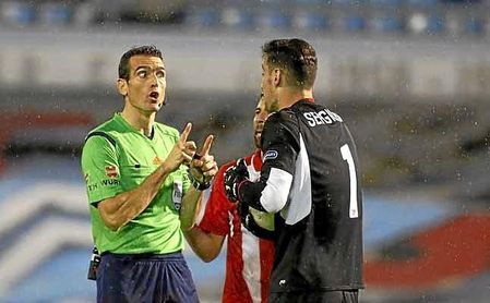 Martínez Munuera impartirá justicia en el Sevilla-Atlético. Martínez Munuera impartirá justicia en el Sevilla-Atlético.