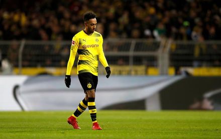 Wenger confirma que el Arsenal negocia por Aubameyang Wenger confirma que el Arsenal negocia por Aubameyang