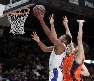103-99. Abalde ejecuta al CSKA y el Valencia deja su sello en la Euroliga 103-99. Abalde ejecuta al CSKA y el Valencia deja su sello en la Euroliga