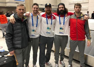 Eguibar: "Un honor ser abanderado, cuento las horas para desfilar con el equipo" Eguibar: "Un honor ser abanderado, cuento las horas para desfilar con el equipo"