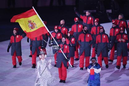 España desfila de rojo y gris tras la sonrisa del cumpleañero Eguibar España desfila de rojo y gris tras la sonrisa del cumpleañero Eguibar