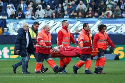 El centrocampista Medhi Lacen sufre traumatismo craneoencefálico pero está consciente El centrocampista Medhi Lacen sufre traumatismo craneoencefálico pero está consciente