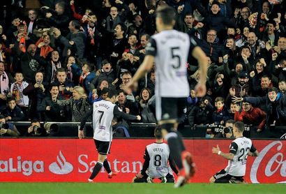 El Valencia alcanzó las 1.200 victorias en la Liga tras ganar el derbi El Valencia alcanzó las 1.200 victorias en la Liga tras ganar el derbi