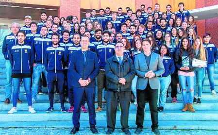 Comienza a rodar el balón en los CAU Comienza a rodar el balón en los CAU