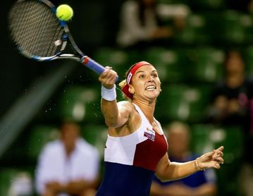 Cibulkova cumple, Zhang desilusiona, Kuzmova prosigue su buen momento Cibulkova cumple, Zhang desilusiona, Kuzmova prosigue su buen momento