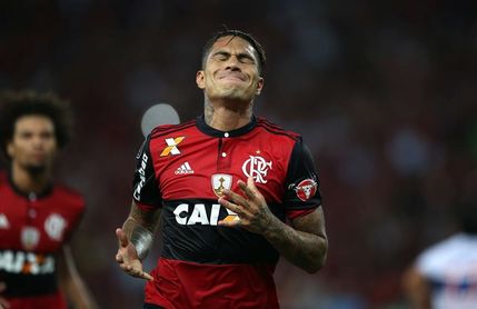 El Flamengo se propone negociar la renovación del peruano Paolo Guerrero El Flamengo se propone negociar la renovación del peruano Paolo Guerrero