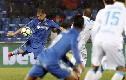 3-0. El Getafe no encuentra rival en el despropósito del Deportivo 3-0. El Getafe no encuentra rival en el despropósito del Deportivo