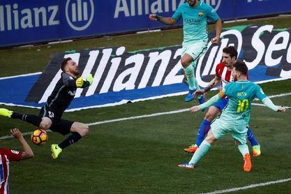 El objetivo de Oblak: frenar a Messi para que haya Liga El objetivo de Oblak: frenar a Messi para que haya Liga