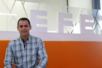 La RFEF y LaLiga inician la formación de árbitros para el uso de VAR en la próxima temporada La RFEF y LaLiga inician la formación de árbitros para el uso de VAR en la próxima temporada