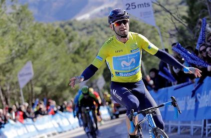Valverde a la conquista de los caminos de tierra de la Strade Bianche Valverde a la conquista de los caminos de tierra de la Strade Bianche