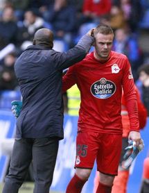 El gafe de la meta del Dépor también afecta al quinto portero de la temporada El gafe de la meta del Dépor también afecta al quinto portero de la temporada