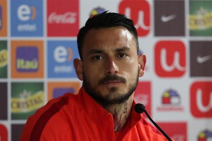 El chileno Pinilla consternado por la muerte de su amigo Davide Astori El chileno Pinilla consternado por la muerte de su amigo Davide Astori